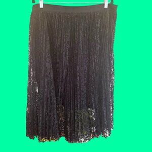 6th&LN Black plus size 20 stretch waist lace lined full skirt pleated
